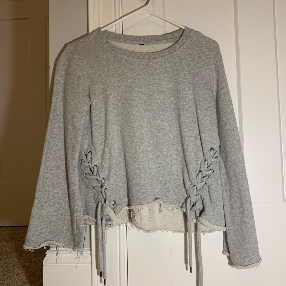 Grey sweater🤍